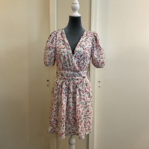 💜 Women Allover Print Mini Dress Side Cutouts From French Connection - Picture 2 of 6